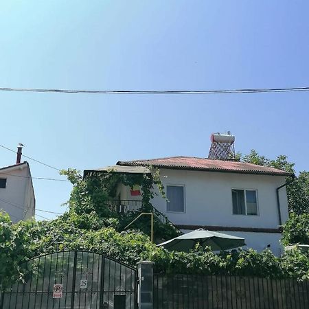 Vila Didi, Μανγκάλια Εξωτερικό φωτογραφία
