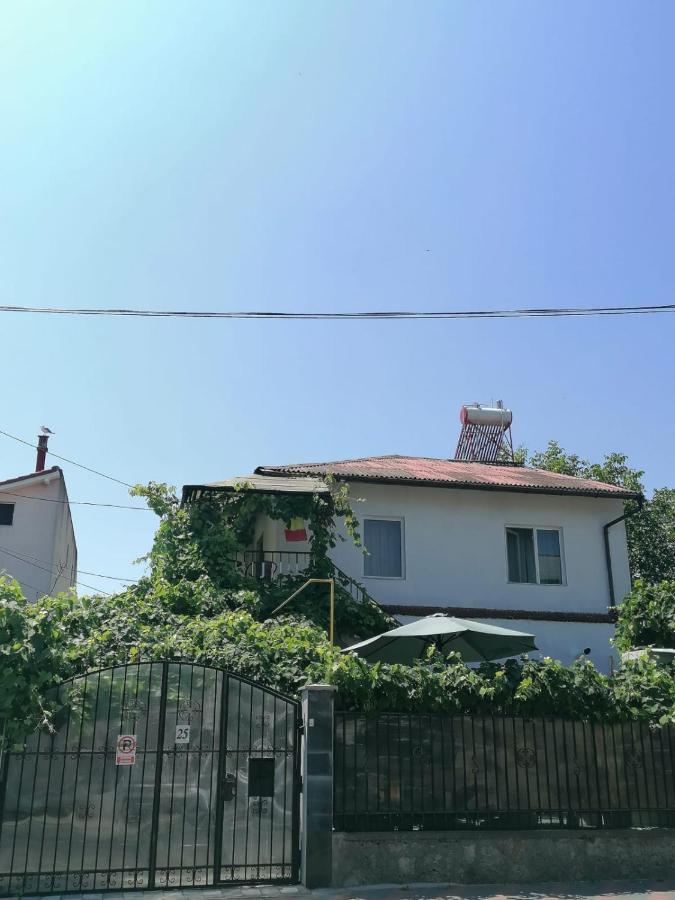 Vila Didi, Μανγκάλια Εξωτερικό φωτογραφία